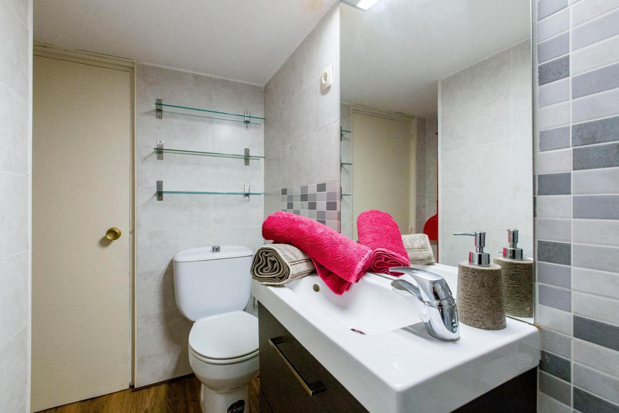 Sunny N Quiet Penthouse In The Center.Atico Centro Apartment Madrid Bagian luar foto